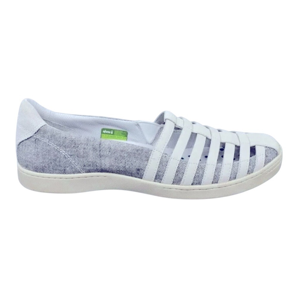 Ahnu Karma Latitude Womens White Grey Slip On Flat Walking Shoes Size 7